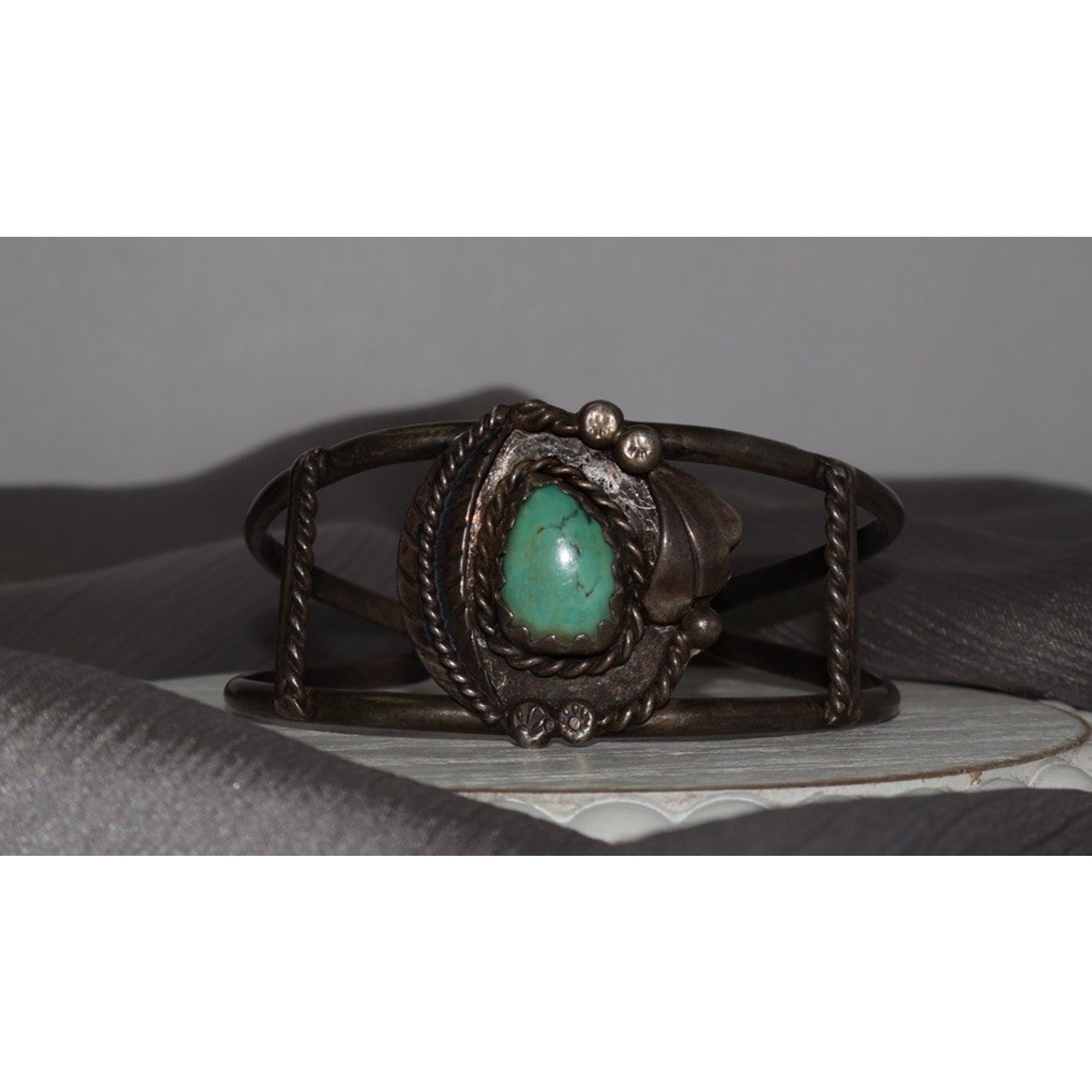 Navajo Sterling Silver Turquoise Cuff Bracelet 23.9g / 6in